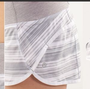 Lululemon run speed shorts 2.5"